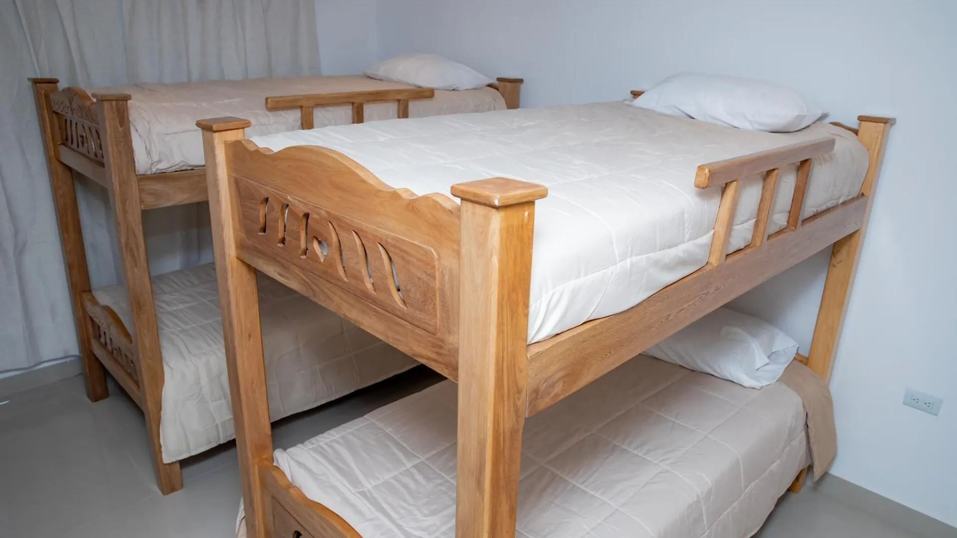 Casa En Barrio Manga Espaciosa-Comoda-Central Cartagena Bed & Breakfast